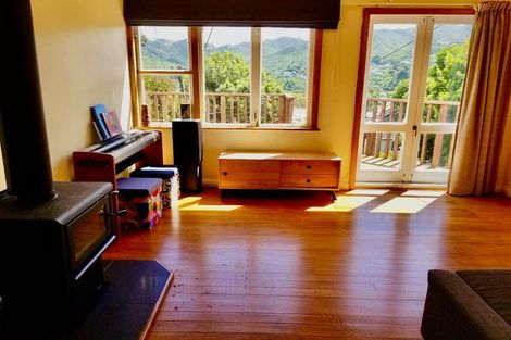 Photo of property in 33 Bankot Crescent, Ngaio, Wellington, 6035