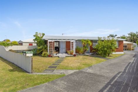 Photo of property in 8a Lodge Avenue, Mount Maunganui, 3116