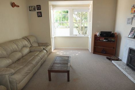 Photo of property in 86 Avenue Road, Foxton, 4814