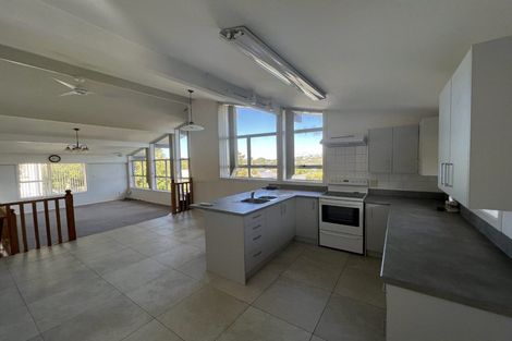 Photo of property in 86 Rosario Crescent, Red Beach, 0932