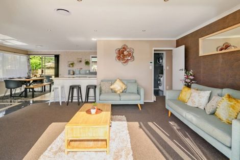 Photo of property in 28 Tennyson Drive, Owhata, Rotorua, 3010