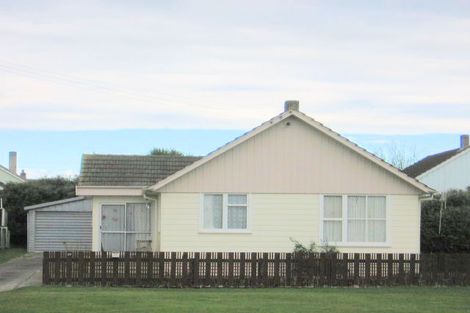 Photo of property in 50 Union Street, Foxton, 4814