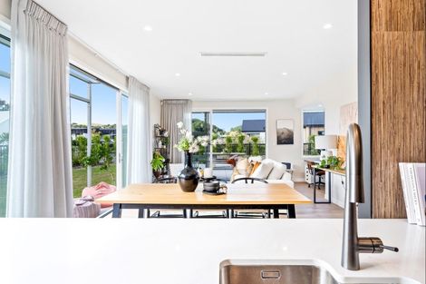 Photo of property in 6 Maeha Drive, Matakana, 0985