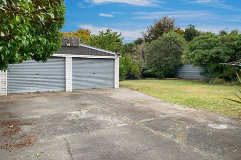 Photo of property in 123 Ruamahanga Crescent, Terrace End, Palmerston North, 4410