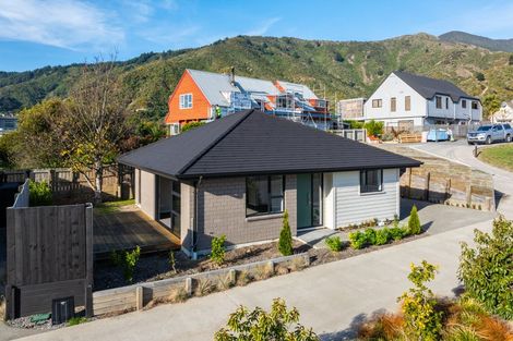 Photo of property in 22 Discovery Way, Waikawa, Picton, 7220