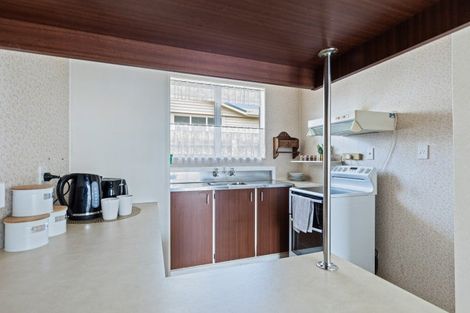 Photo of property in 2/31 Grey Street, Waitara, 4320