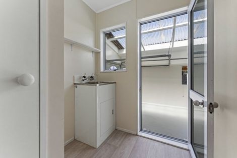 Photo of property in 5 Newton Place, Westbrook, Palmerston North, 4412