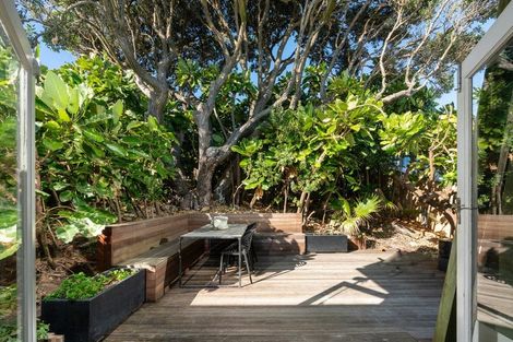 Photo of property in 134 The Parade, Paekakariki, 5034