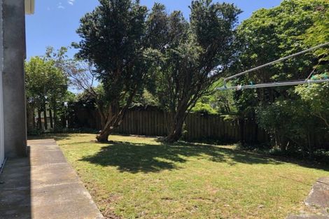 Photo of property in 15 Bancroft Terrace, Newlands, Wellington, 6037