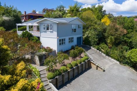 Photo of property in 11 Busby Hill, Havelock North, 4130