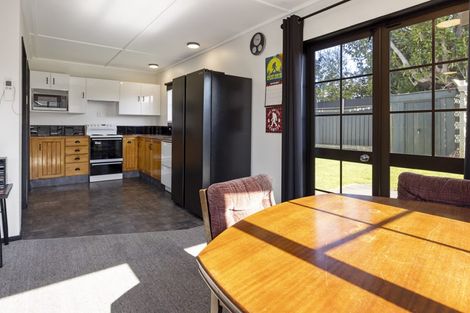 Photo of property in 28 Mccarthy Street, Hawera, 4610