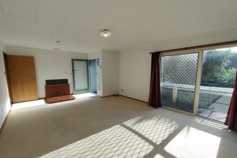 Photo of property in 104 Stanley Road, Glenfield, Auckland, 0629