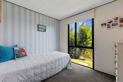 Photo of property in 5 Longstead Avenue, Papamoa Beach, Papamoa, 3118