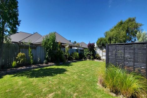 Photo of property in 16 Chestnut Close, Kelvin Grove, Palmerston North, 4414