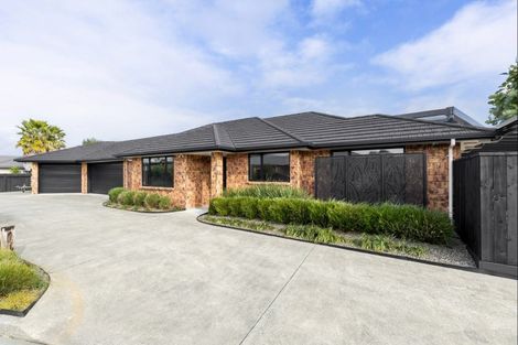 Photo of property in 31 Chestnut Close, Kelvin Grove, Palmerston North, 4414