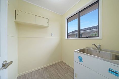 Photo of property in 2a Murillo Place, Henderson, Auckland, 0612