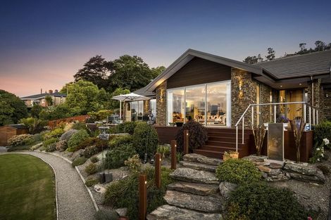 Photo of property in 28 Barling Street, Macandrew Bay, Dunedin, 9014