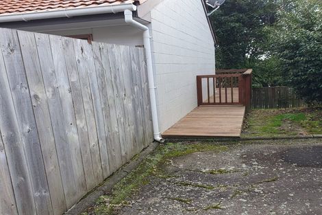 Photo of property in 85d Stottholm Road, Titirangi, Auckland, 0604