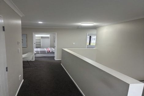 Photo of property in 69 Clevedon Road, Papakura, 2110