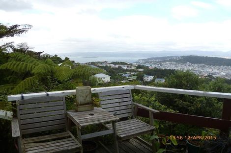 Photo of property in 32 Highbury Road, Highbury, Wellington, 6012