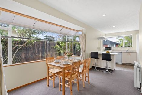 Photo of property in 1 Ilfracombe Place, Burnside, Christchurch, 8053