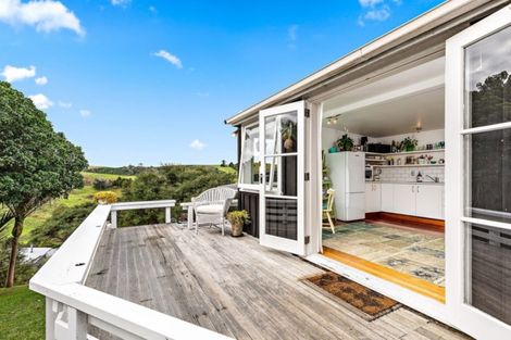 Photo of property in 11 Pigeon Place, Tawharanui Peninsula, Warkworth, 0986