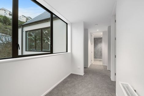 Photo of property in 5 Mary Dobson Way, Island Bay, Wellington, 6023