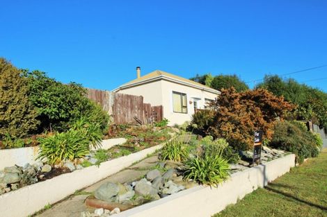Photo of property in 77 Test Street, South Hill, Oamaru, 9400
