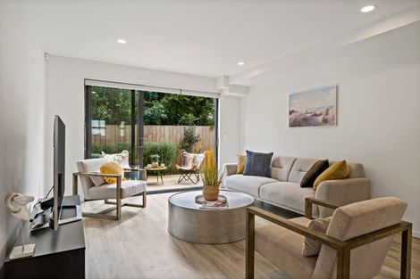 Photo of property in 17 Ti Kouka Lane, Sandringham, Auckland, 1025