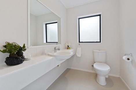 Photo of property in 1/54 Simmental Crescent, Somerville, Auckland, 2014