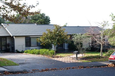 Photo of property in 4 Kayeleen Place, Cockle Bay, Auckland, 2014