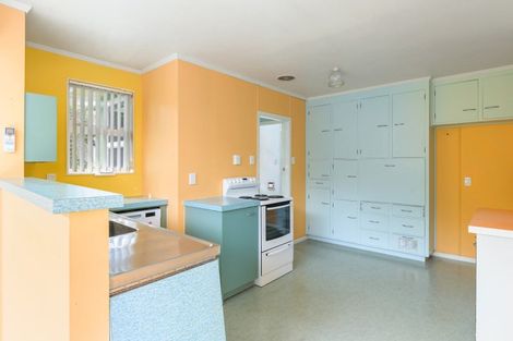 Photo of property in 64 Berkley Avenue, Hillcrest, Hamilton, 3216