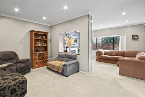 Photo of property in 27 Premila Drive, Pukekohe, 2120
