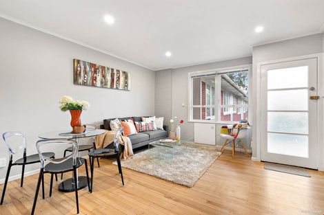 Photo of property in 4/119 Seabrook Avenue, New Lynn, Auckland, 0600