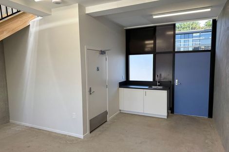 Photo of property in 60 Opoka Street, Papakura, 2110