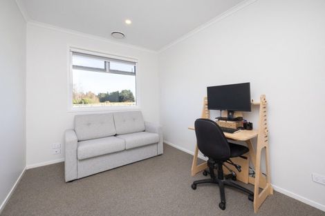 Photo of property in 1 Ashgrove Lane, Ashhurst, Palmerston North, 4470