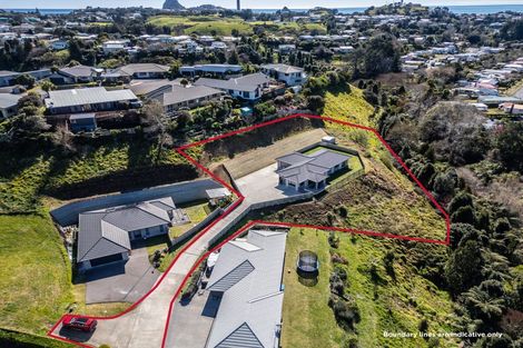 Photo of property in 10 Mangaotuku Lane, Whalers Gate, New Plymouth, 4310