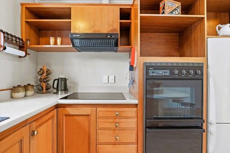 Photo of property in 16 Caernarvon Street, Arrowtown, 9302