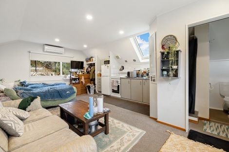 Photo of property in 32 Avalon Crescent, Fernhill, Queenstown, 9300