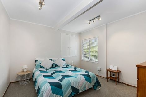 Photo of property in 14 Ragley Street, Titirangi, Auckland, 0604