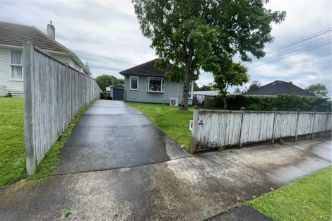 Photo of property in 15 Budleigh Street, Frankleigh Park, New Plymouth, 4310