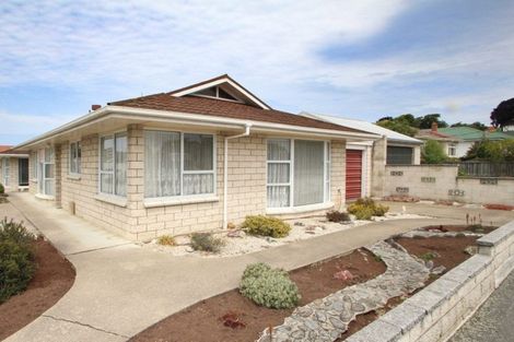 Photo of property in 27 Towey Street, Holmes Hill, Oamaru, 9401