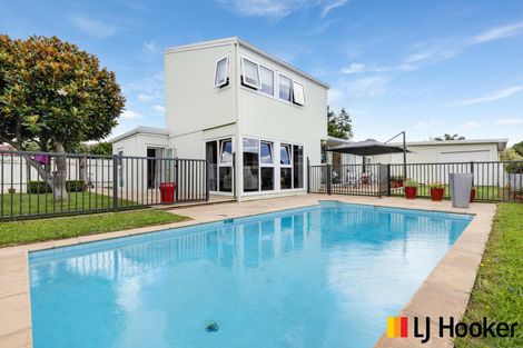 Photo of property in 112 Elliot Street, Pahurehure, Papakura, 2113