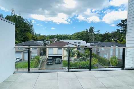 Photo of property in 18/11 Carlos Drive, Flat Bush, Auckland, 2016