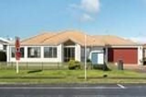 Photo of property in 19 Matapihi Road, Mount Maunganui, 3116