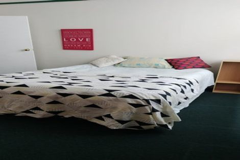 Photo of property in 16 Hiropi Street, Newtown, Wellington, 6021