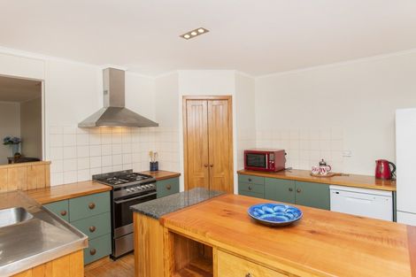 Photo of property in 74 Gaddums Hill Road, Outer Kaiti, Gisborne, 4010