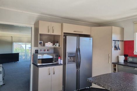 Photo of property in 1a Duke Place, New Plymouth, 4310