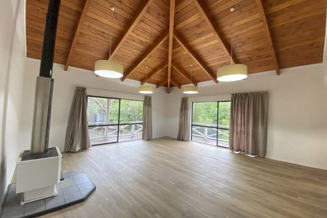 Photo of property in 2/24 Matipo Road, Mairangi Bay, Auckland, 0630