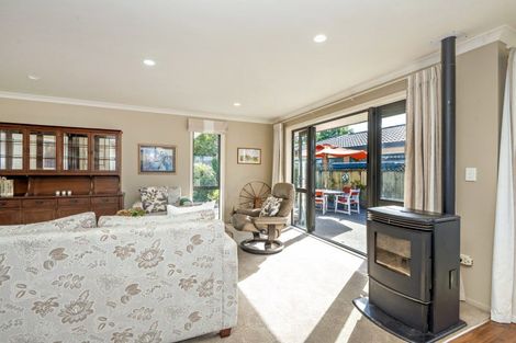 Photo of property in 10 Walnut Grove, Whakatane, 3120